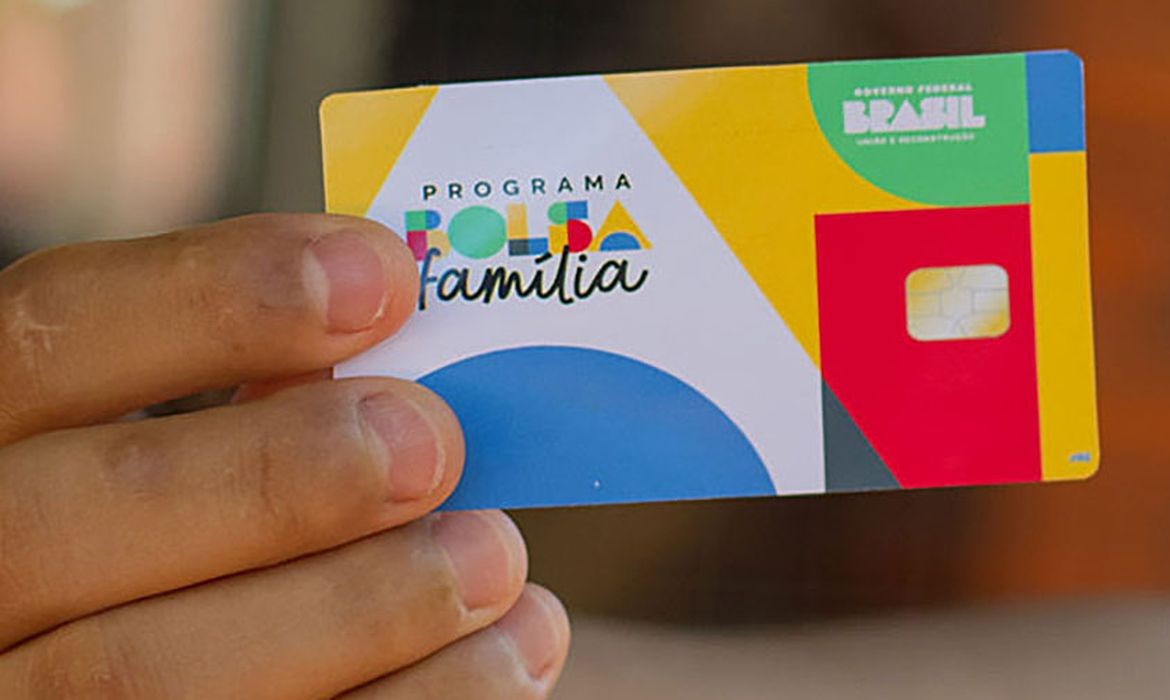 Caixa começa o pagamento do Bolsa Família de julho nesta quinta-feira (18)