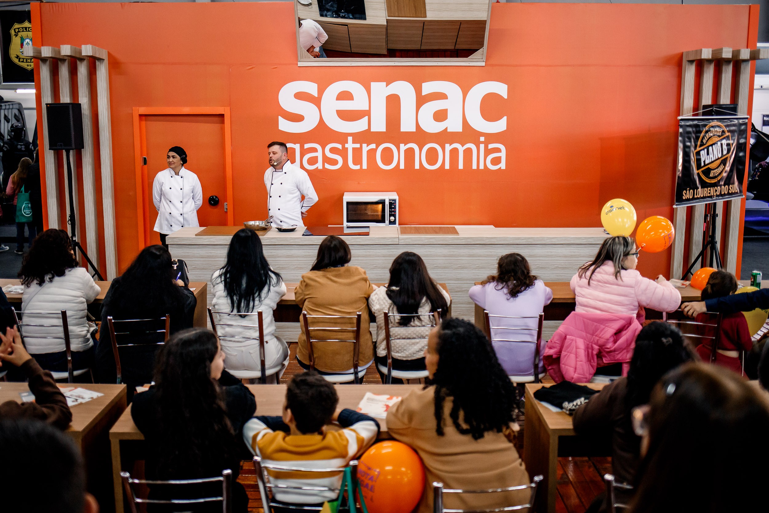 Homenagem e Festival de Gastronomia marcaram o dia na 30ª Fenadoce