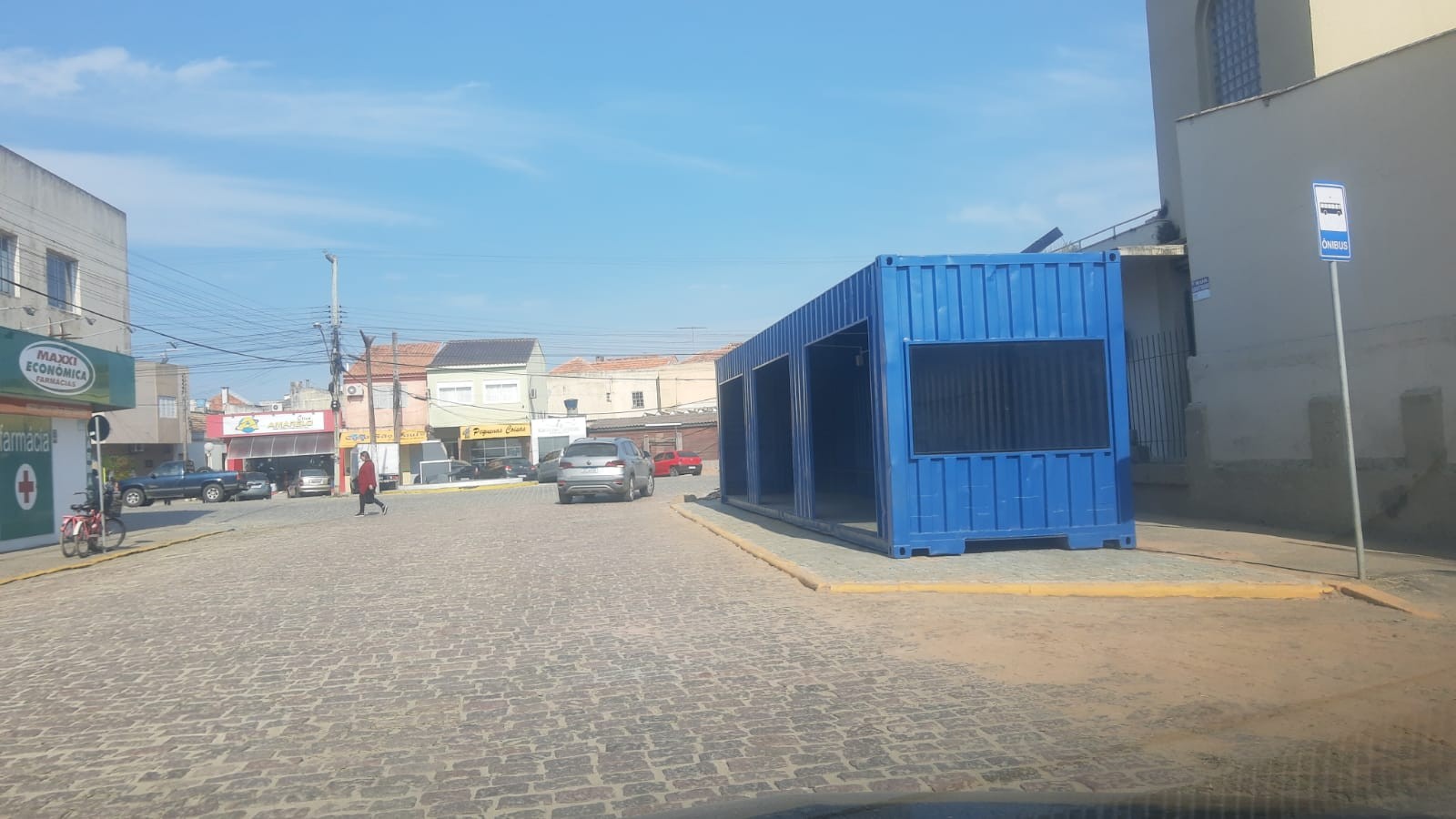 Prefeitura de São José do Norte realiza instalação de Terminal de Ônibus no centro da cidade