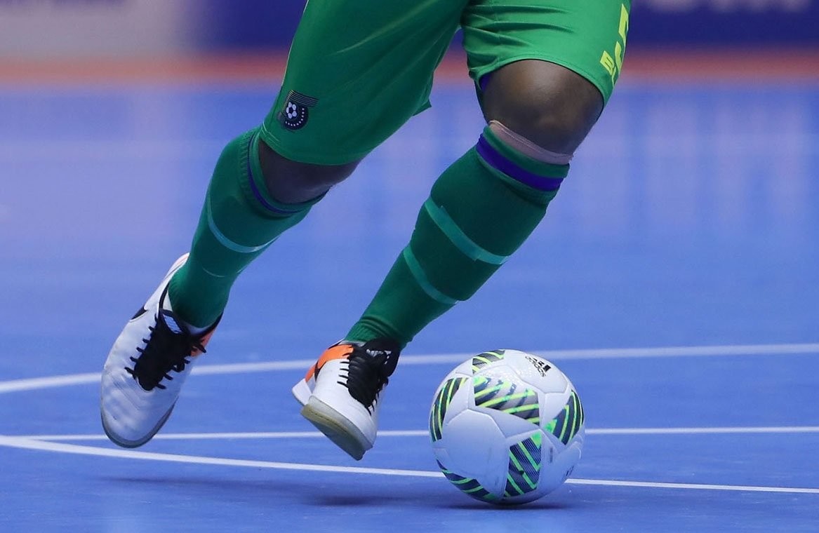 Clubes rio-grandinos de futsal tropeçam em casa 
