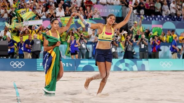 Duda e Ana Patrícia conquistam medalha de ouro para o Brasil no Vôlei de Praia
