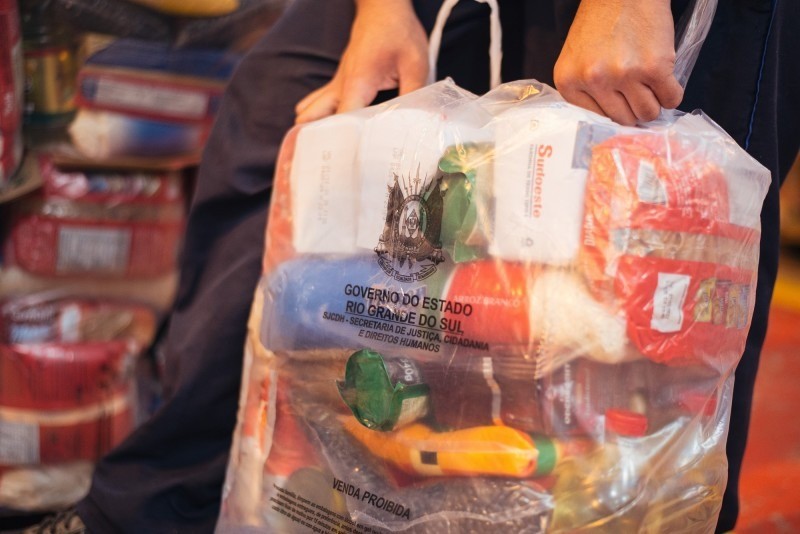 Estado anuncia distribuição de kits de alimentos para municípios em calamidade pública