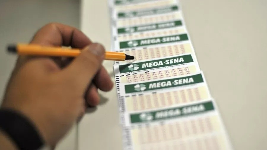 Ninguém acerta as seis dezenas da Mega-Sena e prêmio acumulado chega a R$ 43 milhões