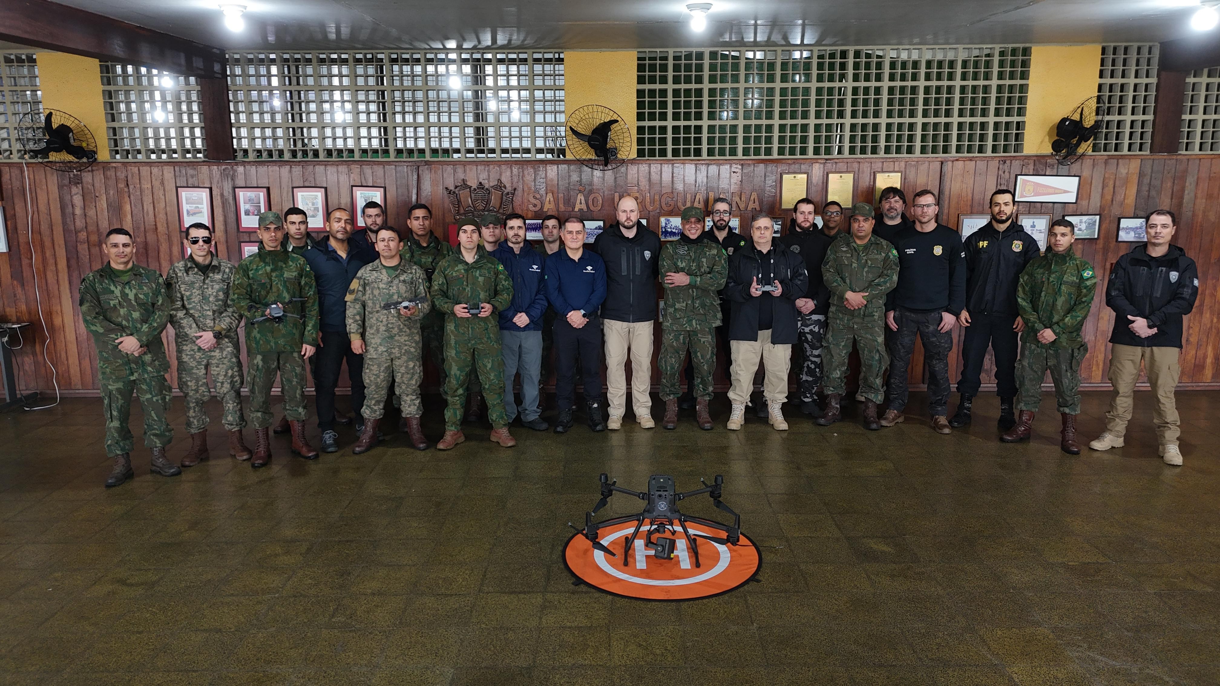 Grupamento de Fuzileiros Navais do Rio Grande sedia curso de Operador de Drone