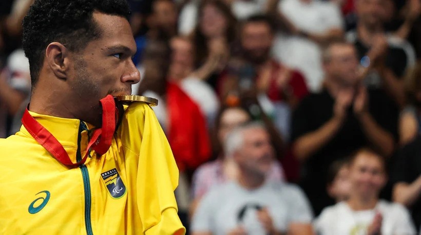 Gabrielzinho conquista segundo ouro em Paris e Brasil está em 3º no quadro de medalhas