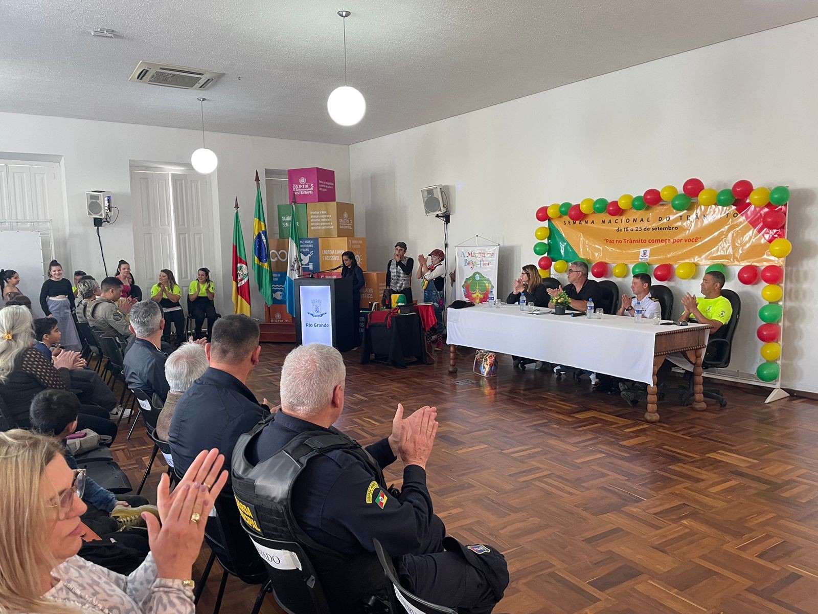 Semana Nacional do Trânsito inicia com formatura do Projeto Agente Mirim em Rio Grande