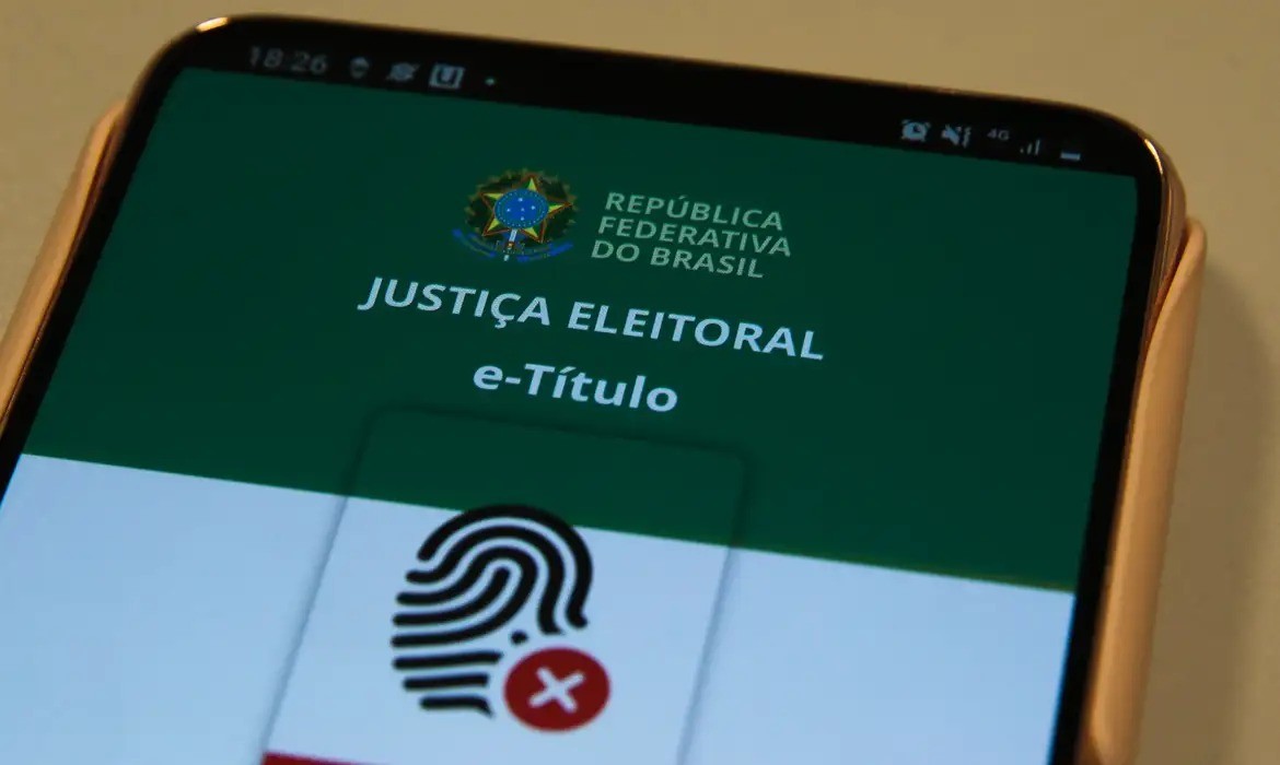Eleitor que não votou no domingo (6) tem até dezembro para justificar abstenção
