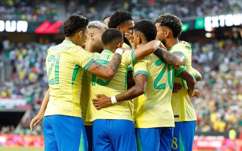 Seleção brasileira encara o Peru nesta terça-feira (15)