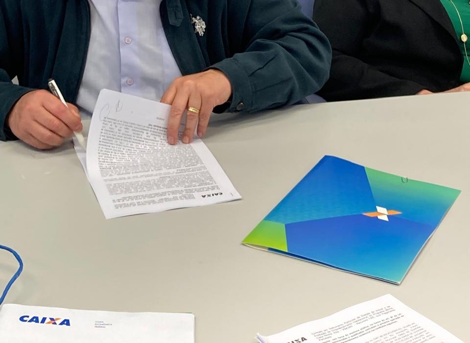 Prefeitura assina contrato para construção de residências pelo programa Minha Casa, Minha Vida
