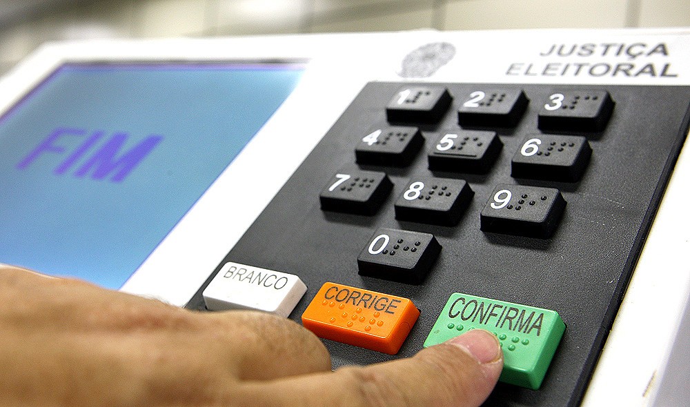 2º turno: eleitores de cinco cidades do RS vão às urnas hoje (27)