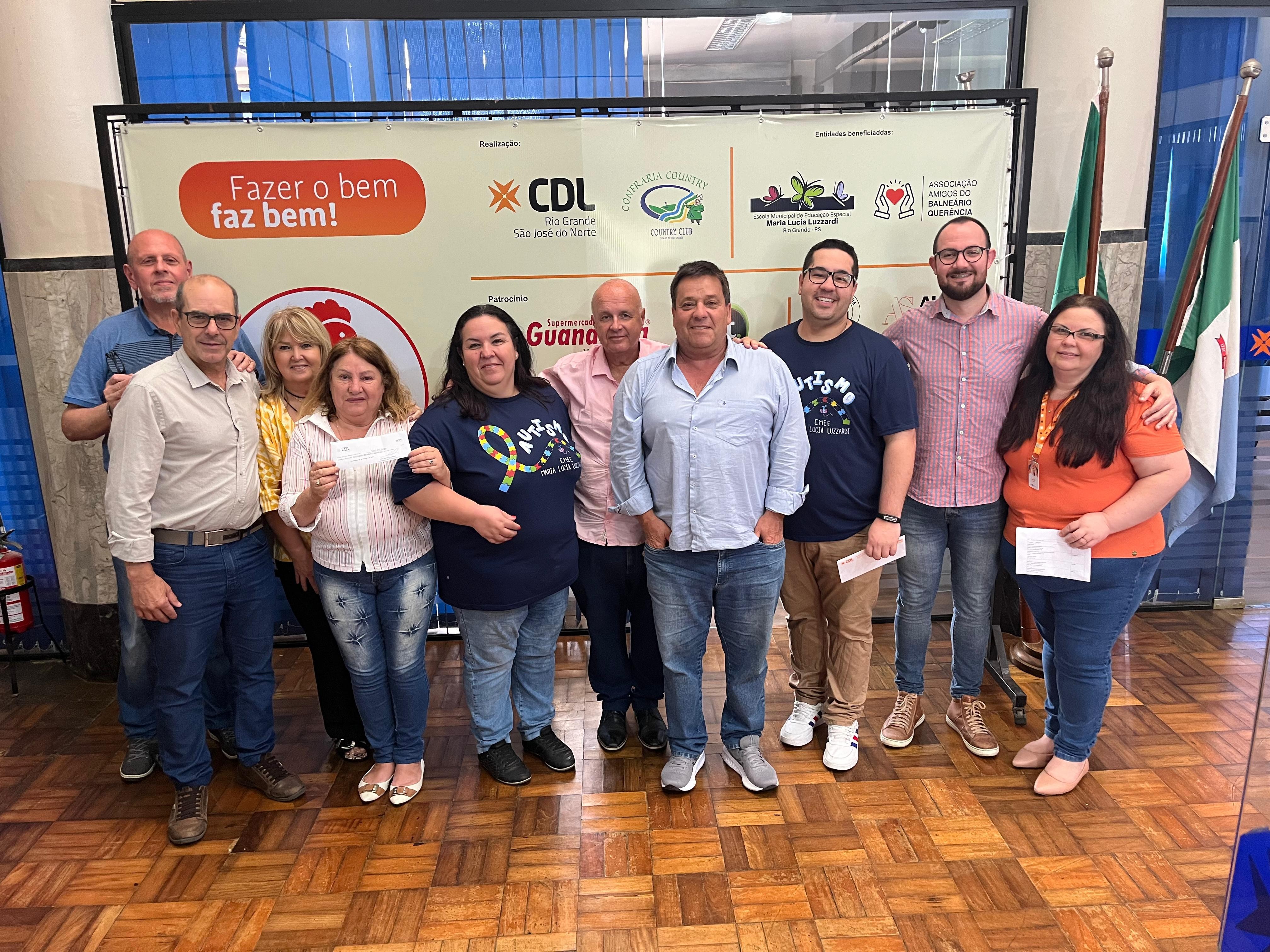 CDL realiza entrega de resultados do Galeto Solidário