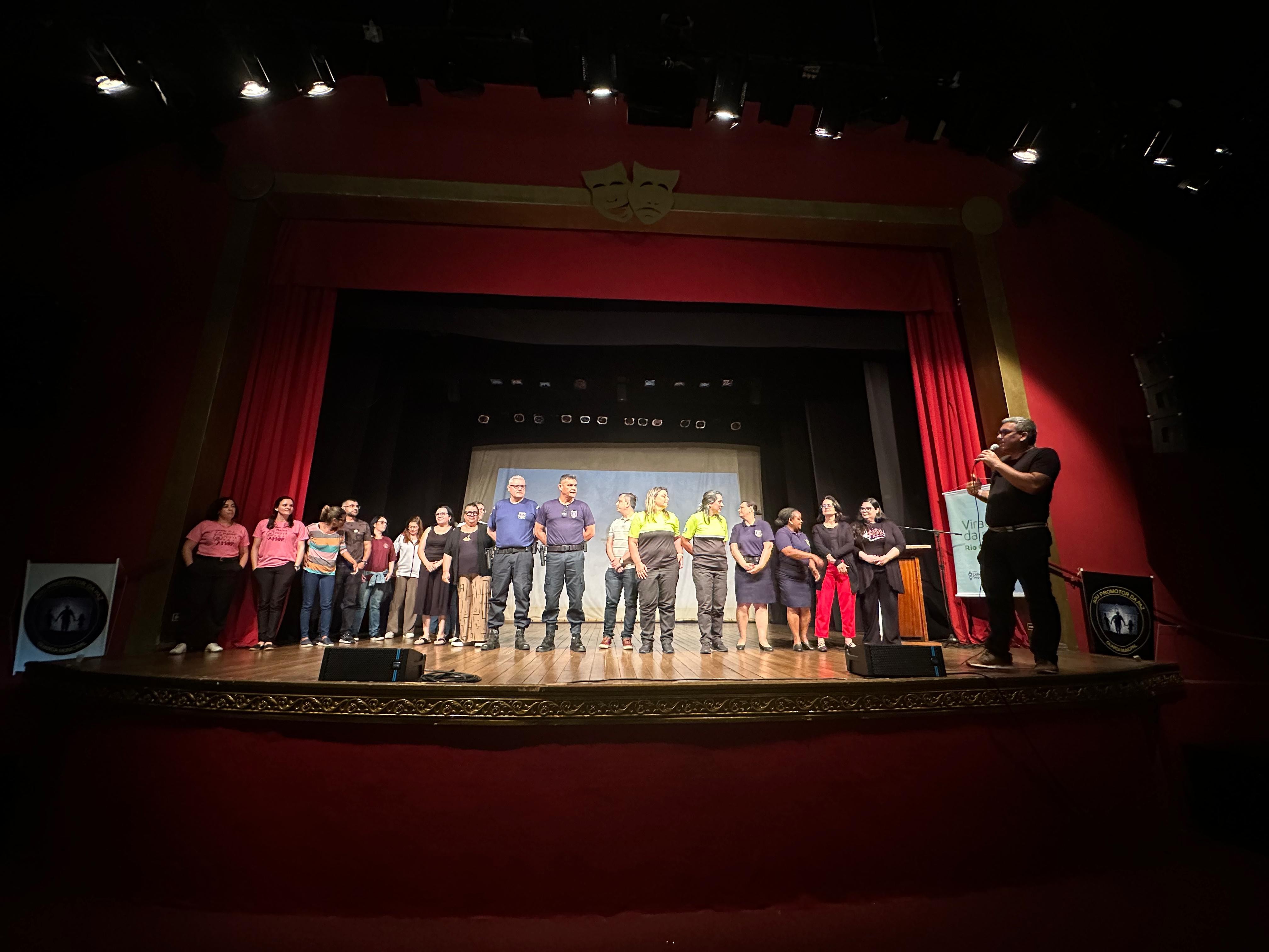 Projeto Promotores de Paz forma 284 novos alunos 