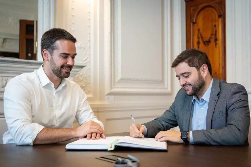 Gabriel Souza assume o governo do RS até 28 de novembro
