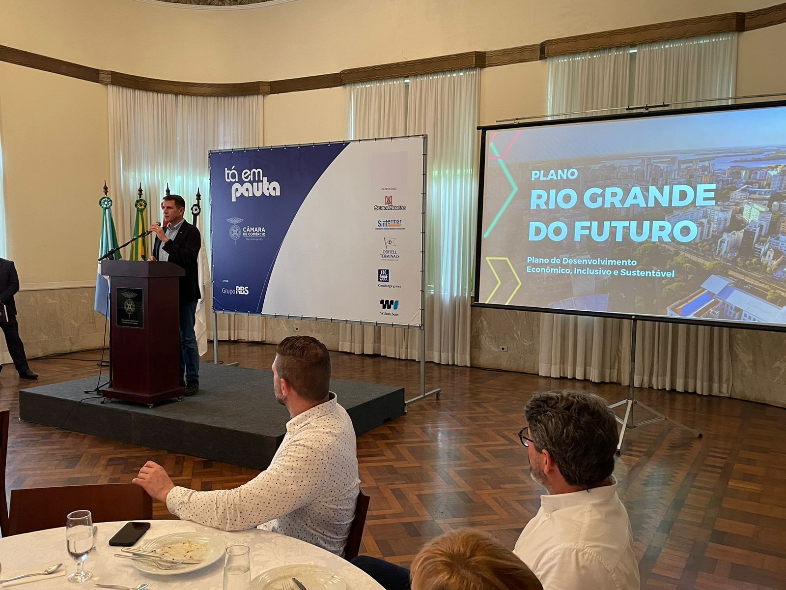 Tá em Pauta: Ernani Polo apresenta plano de desenvolvimento econômico para o RS 