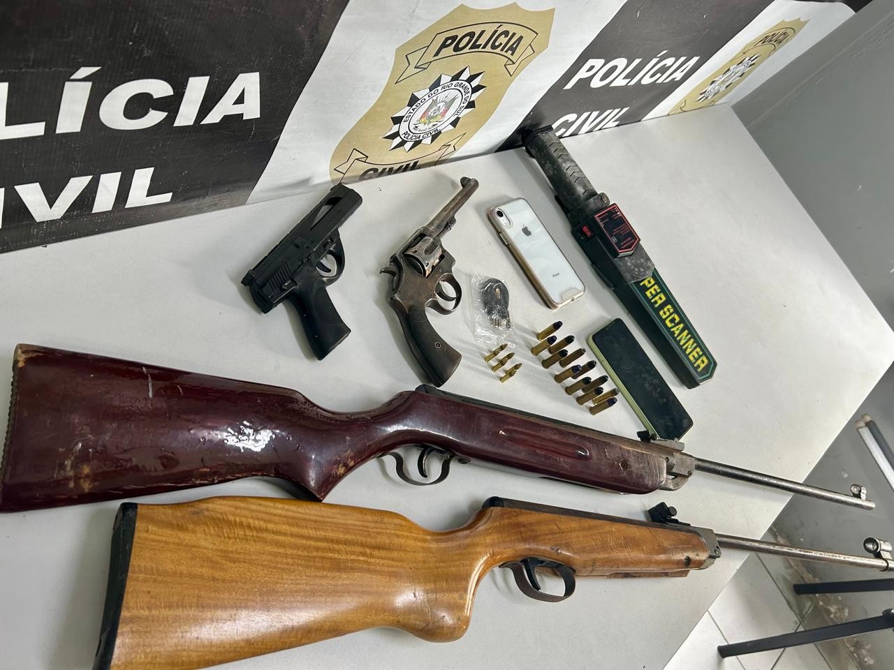 Polícia Civil cumpre mandados de busca e apreensão no bairro Castelo Branco