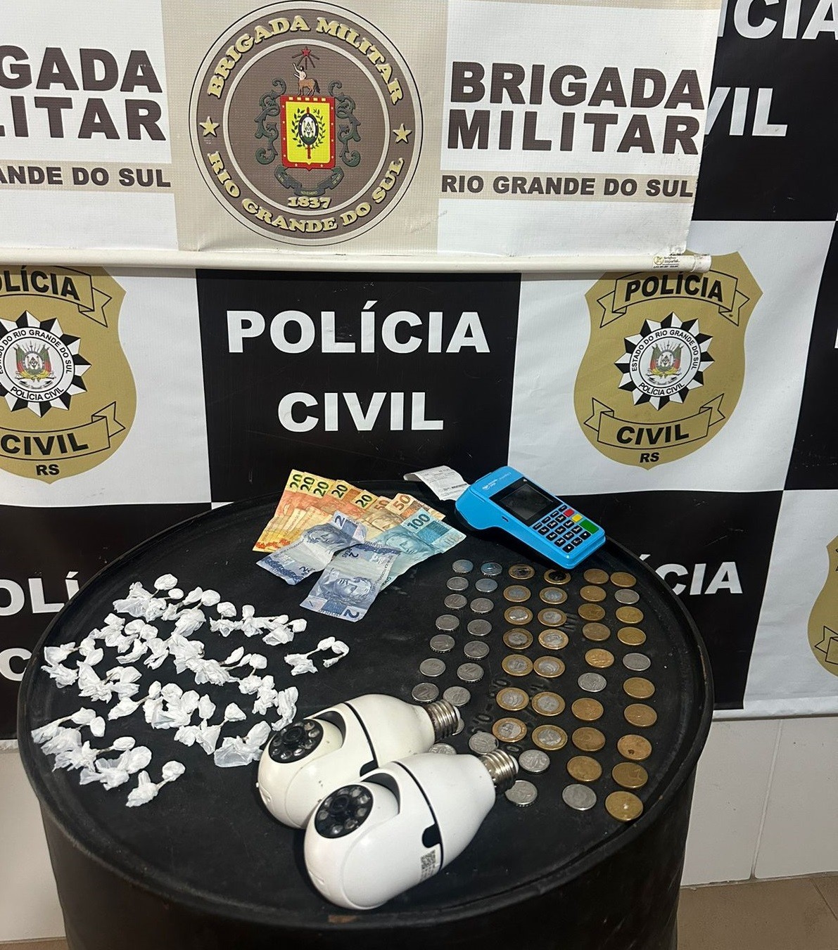 Homem é preso em flagrante por tráfico de entorpecentes, em São José do Norte 