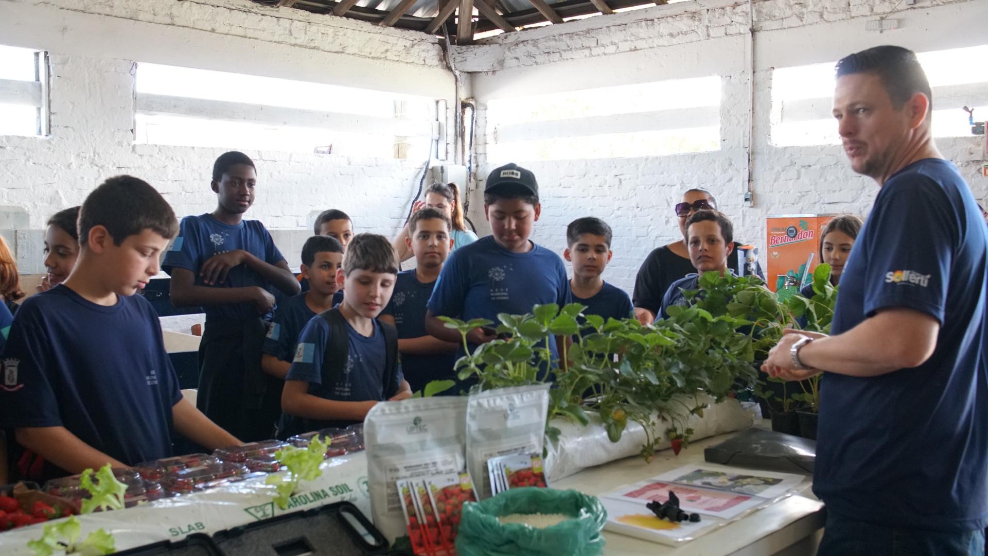 Inclusão e atividades escolares marcam o primeiro dia de 50ª Expofeira