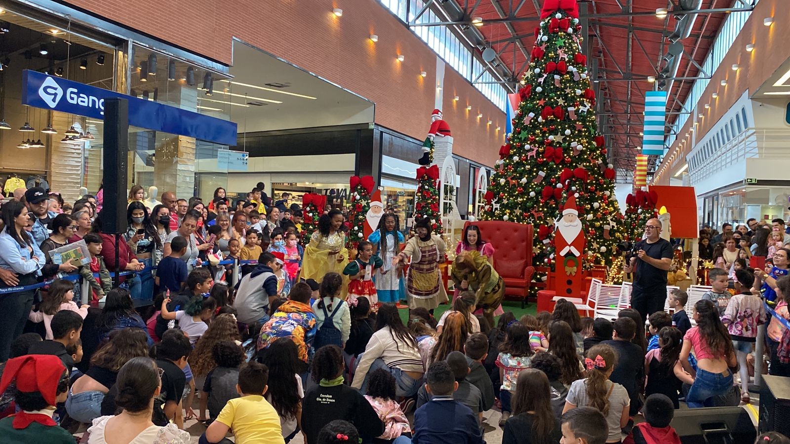 Papai Noel Chega ao Praça Rio Grande Shopping neste domingo (17)