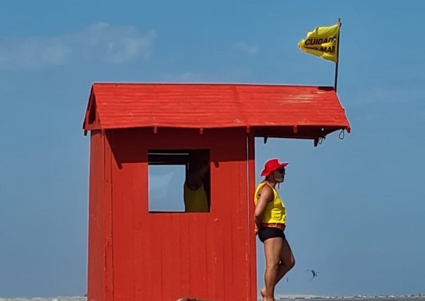 Guarita próxima à estátua de Iemanjá estará funcionando no feriadão, na Praia do Cassino
