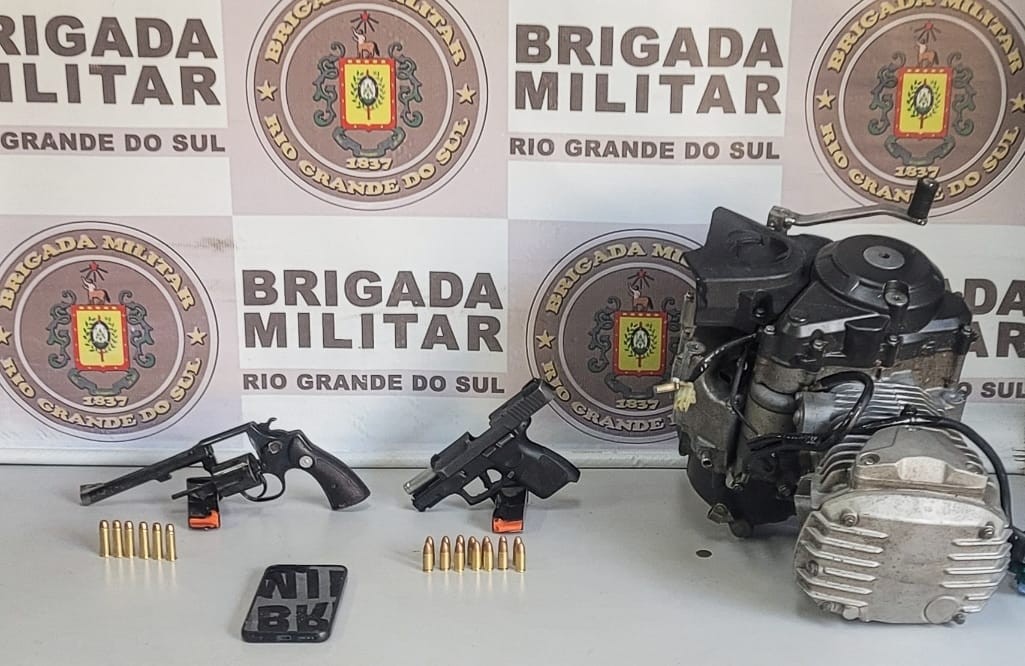 Adolescente é apreendido por porte de armas e adulteração de veículo em Rio Grande