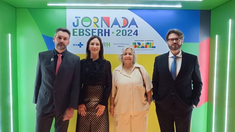 Colegiado Executivo do HU-Furg participa de evento em Brasília