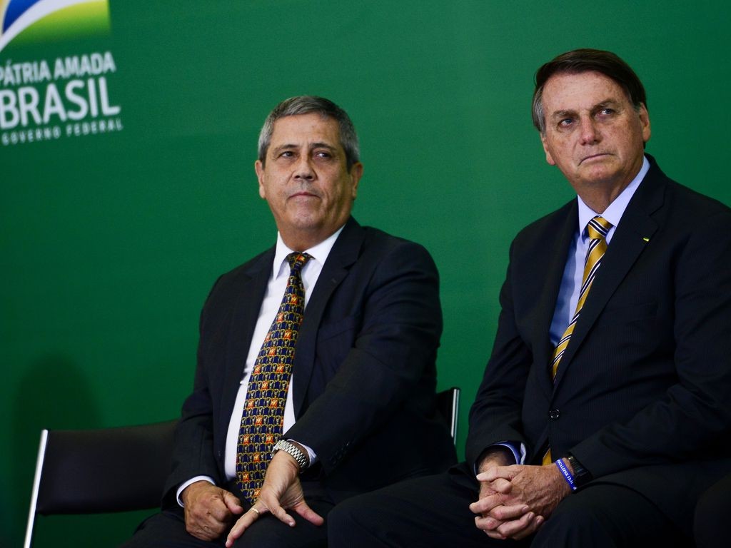 PF indicia Bolsonaro e ex-integrantes do seu governo em inquérito sobre tentativa de golpe de Estado