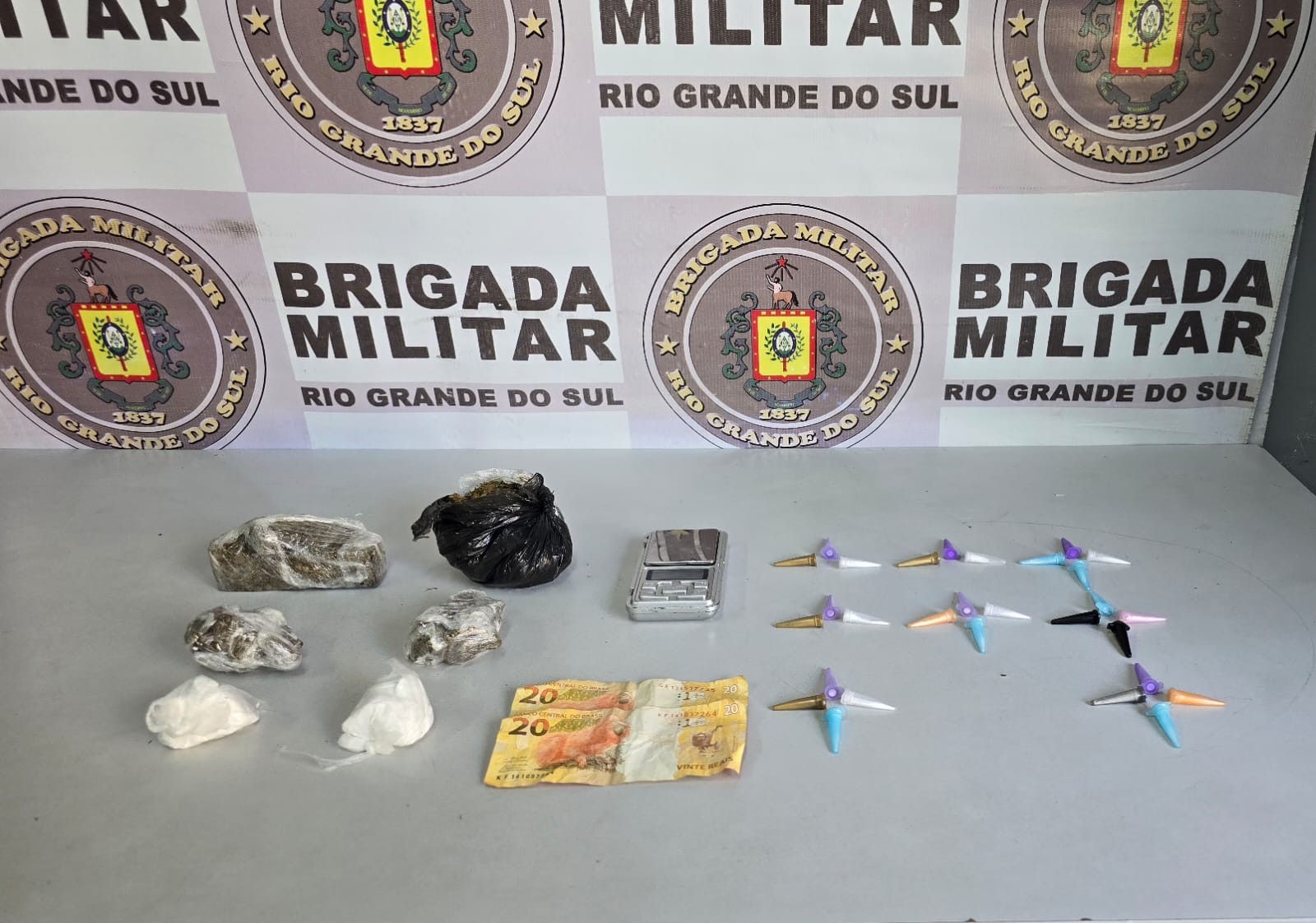 Brigada Militar realiza prisão e apreensão por tráfico de entorpecentes em Rio Grande