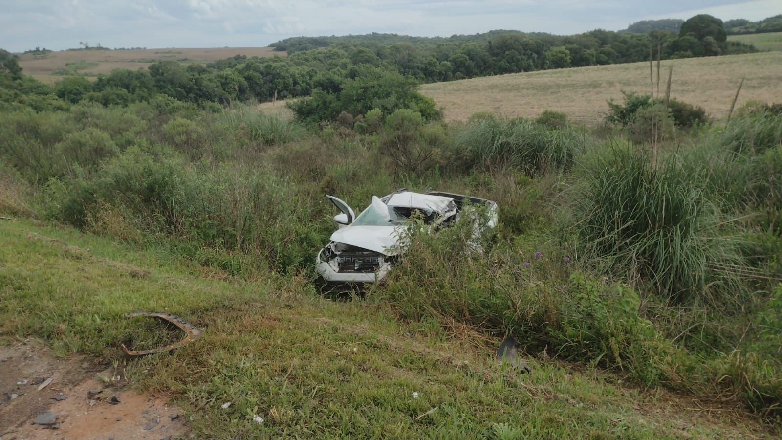 Grave acidente deixa motorista morto e cinco pessoas feridas na BR-392 em Canguçu