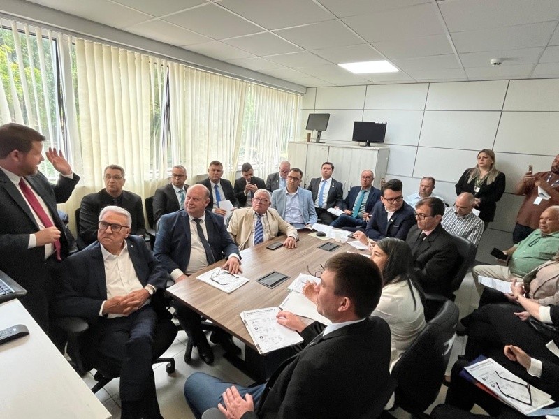 Prefeito de São José do Norte participa do encontro da Azonasul em Brasília em busca de avanços regionais