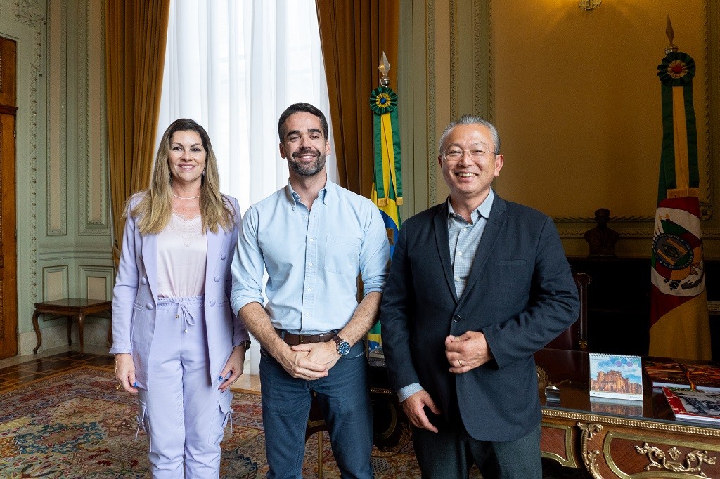 Eduardo Leite anuncia coronel Mario Ikeda como novo secretário da Segurança Pública