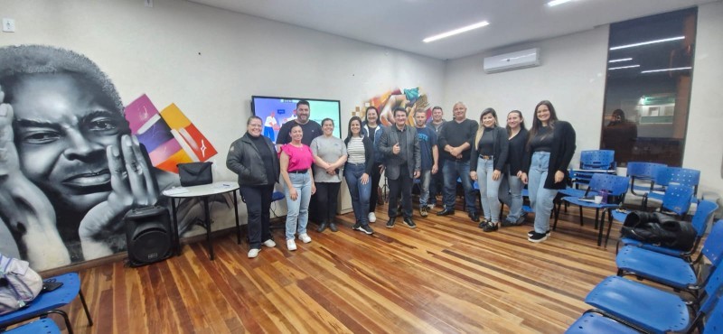 Encontro de empreendedores de São José do Norte orienta participantes sobre prestação de serviços pelo Programa Dinheiro Direto na Escola
