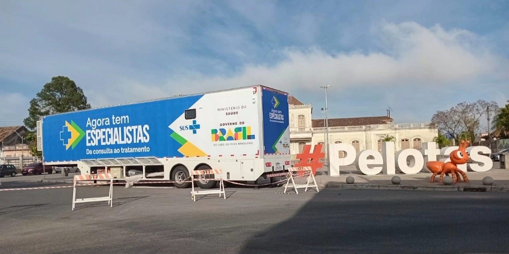 Pelotas recebe Carreta da Saúde da Mulher com foco em prevenção ao câncer e redução da fila de atendimentos