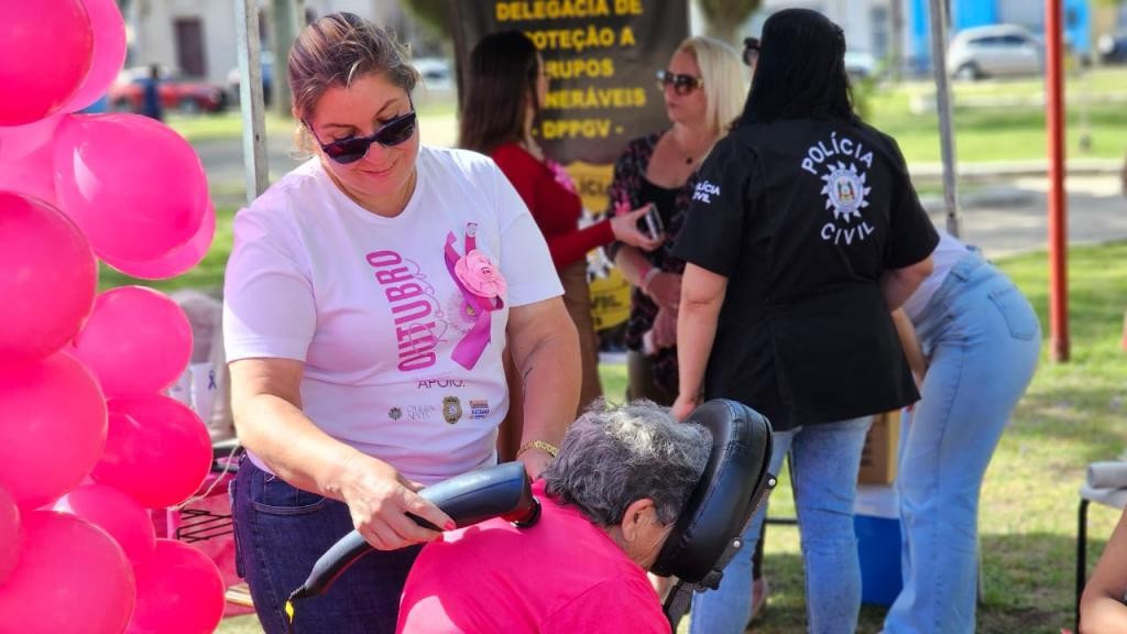 CRAM ao Ar Livre encerra Outubro Rosa com atividades de autocuidado e valorização das mulheres em Rio Grande