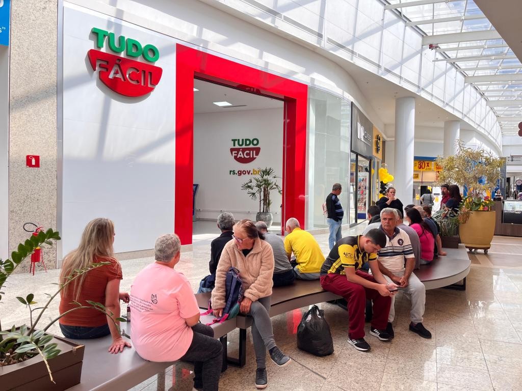 Prefeitura e Emater realizam mutirão para regularização de documentos de pescadores