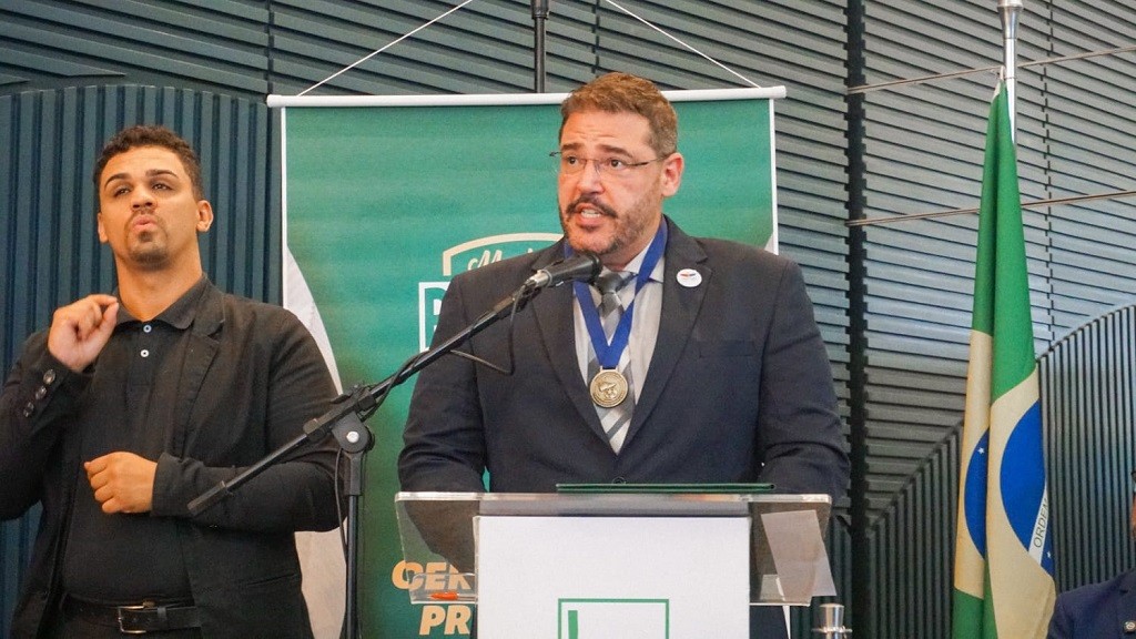 Projeto Remar para o Futuro recebe Medalha Rei Pelé em Brasília