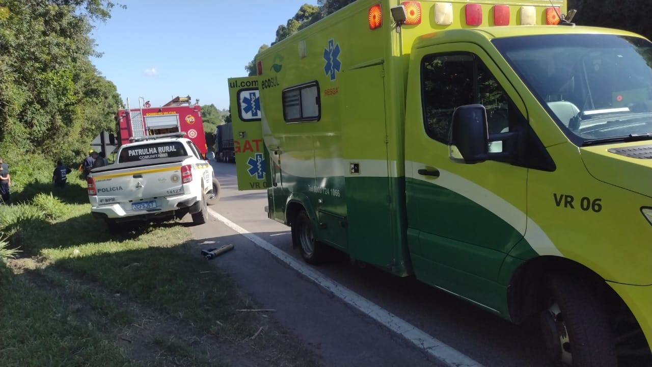 Saída de pista na BR-392 mobiliza grande operação de resgate no km 119