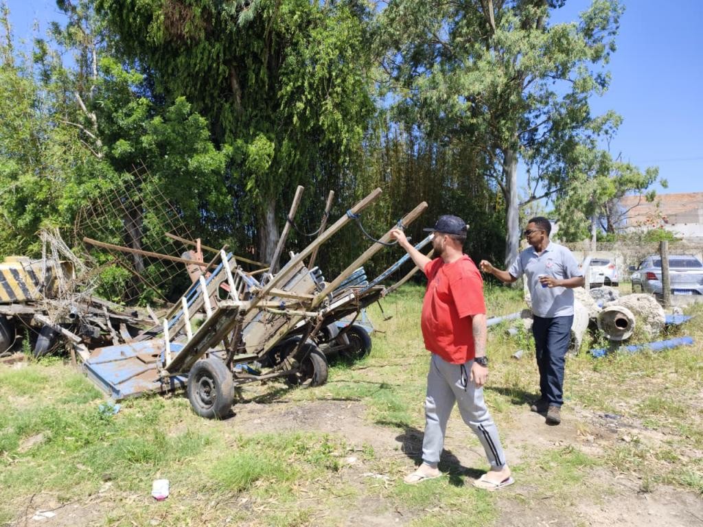 Primeiras carroças são entregues ao Município em cumprimento de acordo com o Ministério Público