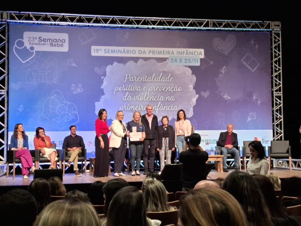 Rio Grande é premiado no 19º Seminário da Primeira Infância em Porto Alegre 