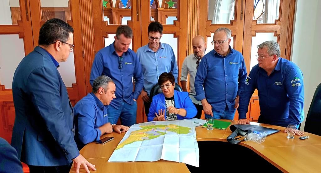 Representantes de cooperativas de transporte buscam melhorias de infraestrutura em reunião com a prefeita de Rio Grande