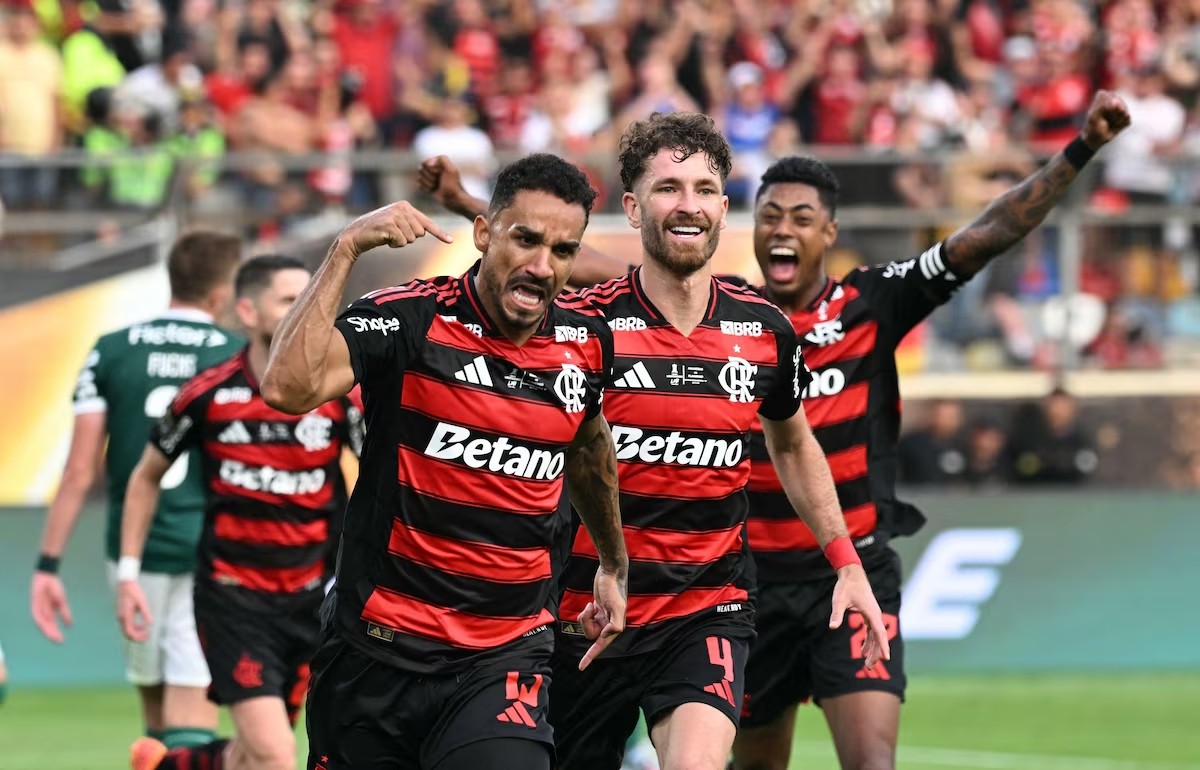 Flamengo conquista a Libertadores 2025 com vitória sobre o Palmeiras em Lima