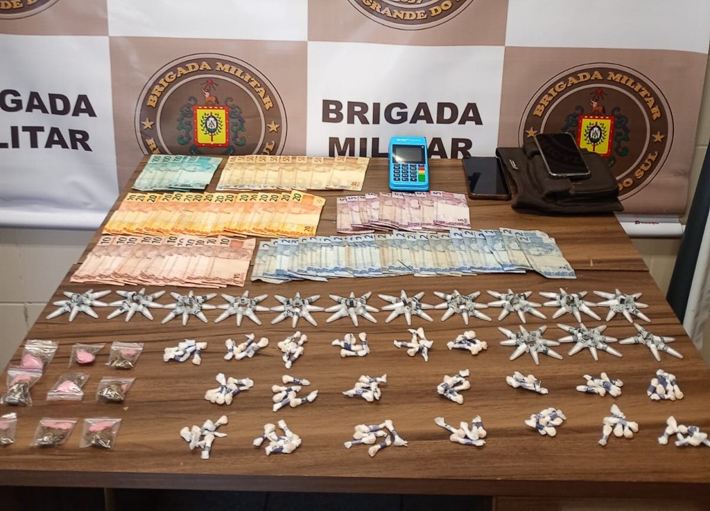 Homem é preso por tráfico de drogas pelo 5º BPChq, em Rio Grande