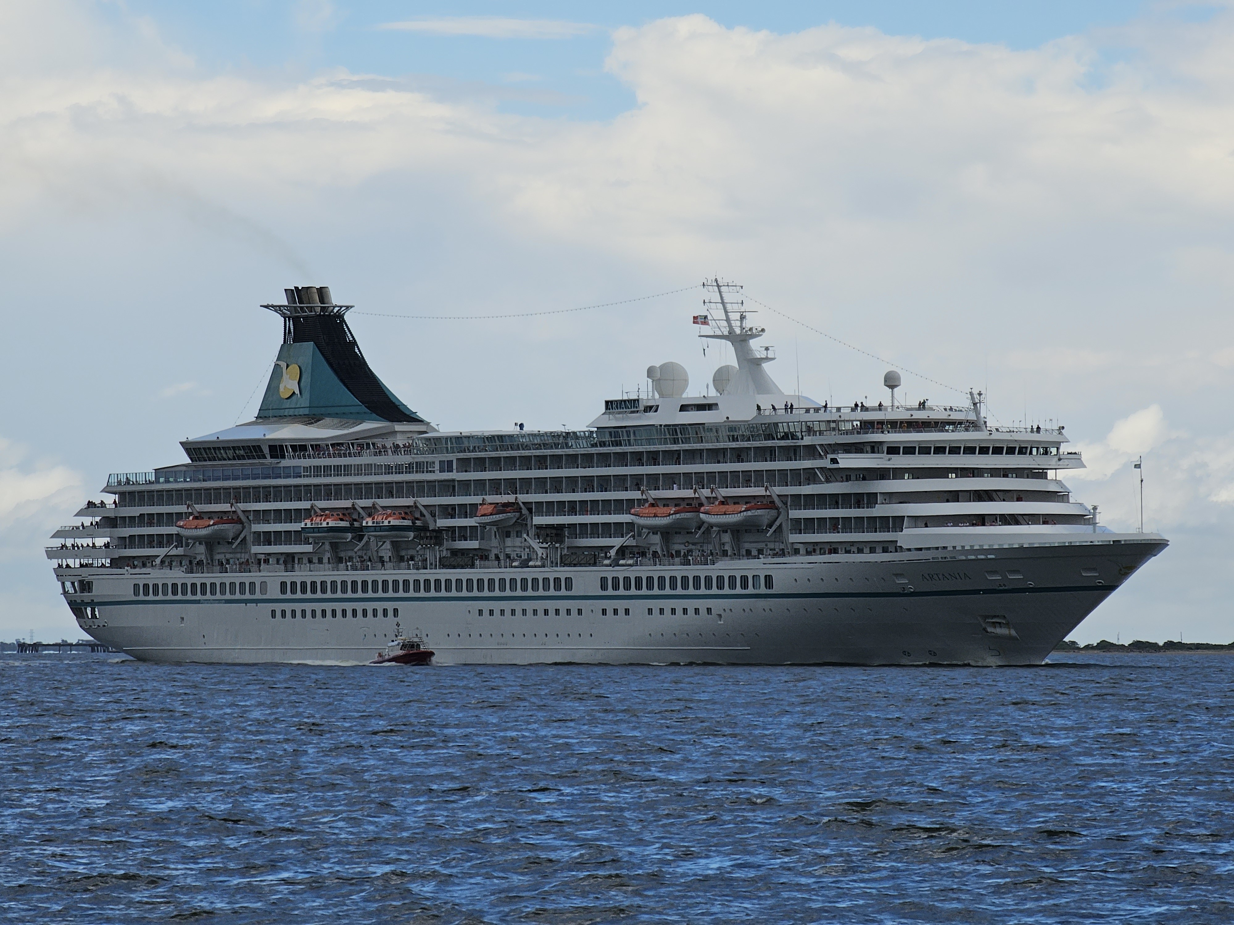 Navio de cruzeiro atracará em Rio Grande no dia 24