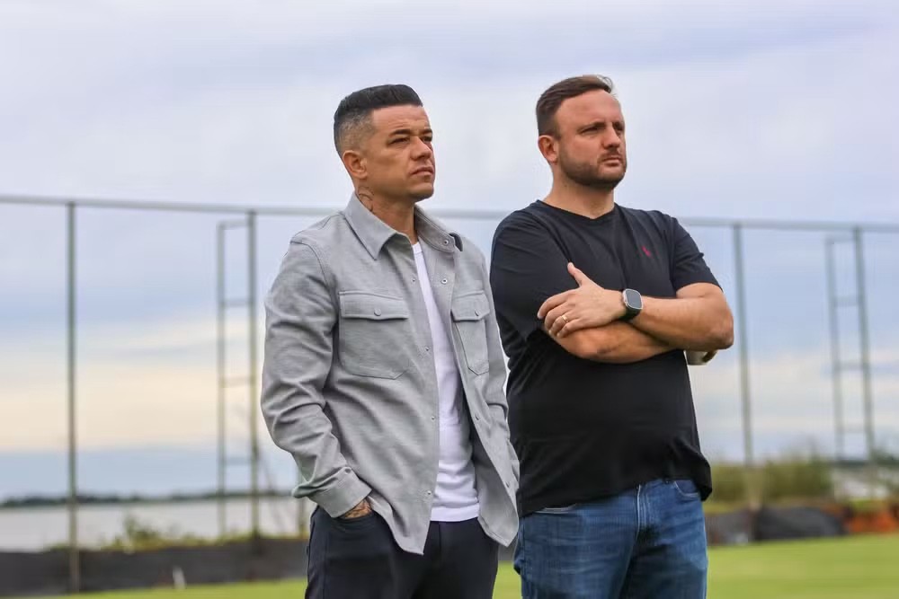 Inter anuncia saída de André Mazzuco e Dalessandro 