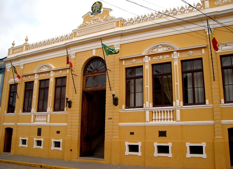 Cidades da região suspendem aulas por conta do clima