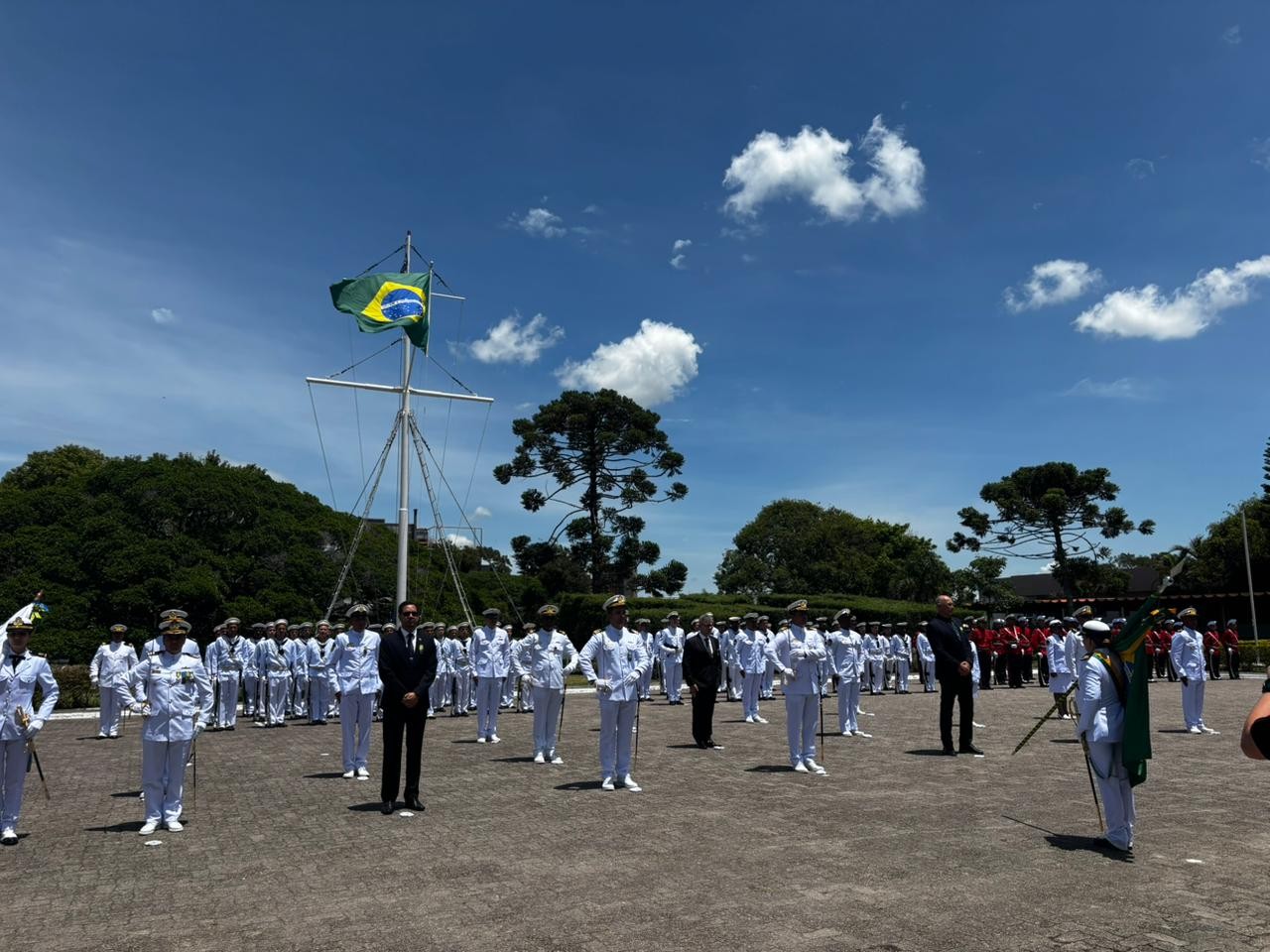 Marinha celebra Dia do Marinheiro com homenagens e entrega da Medalha Mérito Tamandaré em Rio Grande