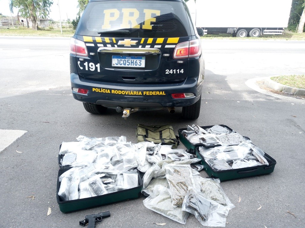 Caminhoneiro é preso por tráfico na BR 392, em Rio Grande