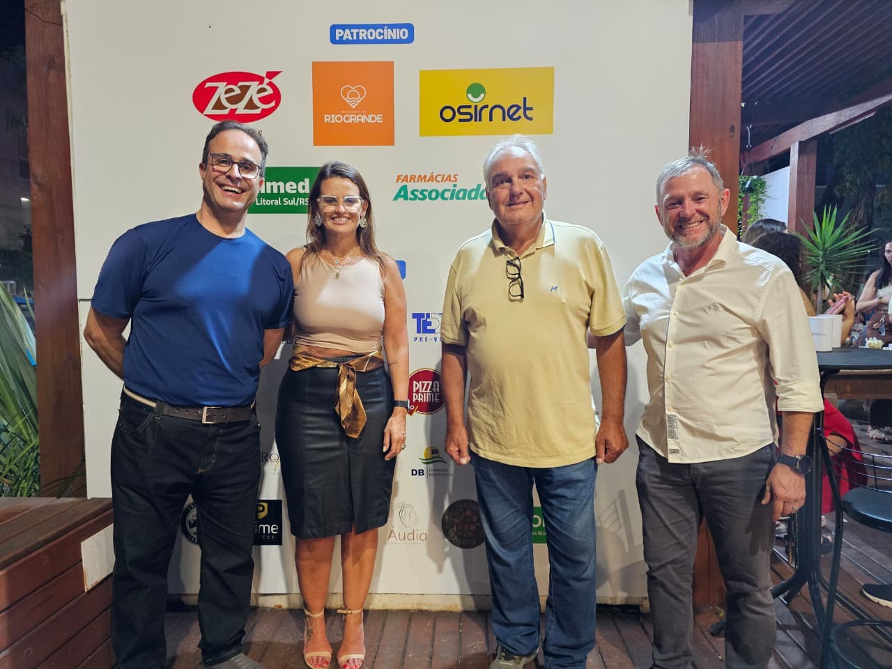 Rádio Oceano inaugura estúdio de verão no Cassino para aproximar programação do público da temporada