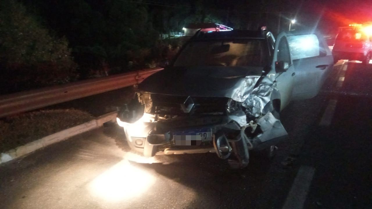 Colisão deixa duas pessoas gravemente feridas na BR-392, em Pelotas