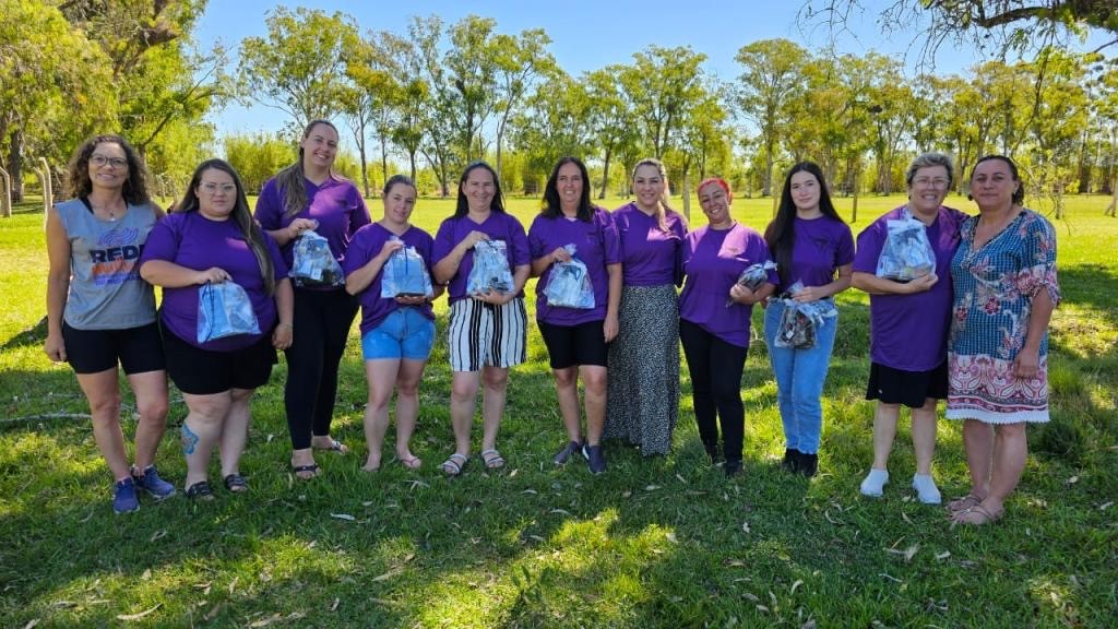 Mulheres da Ilha dos Marinheiros concluem curso de cabeleireira e ampliam oportunidades de renda