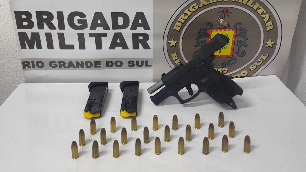 Homem é preso por porte ilegal de arma durante abordagem na ERS 734